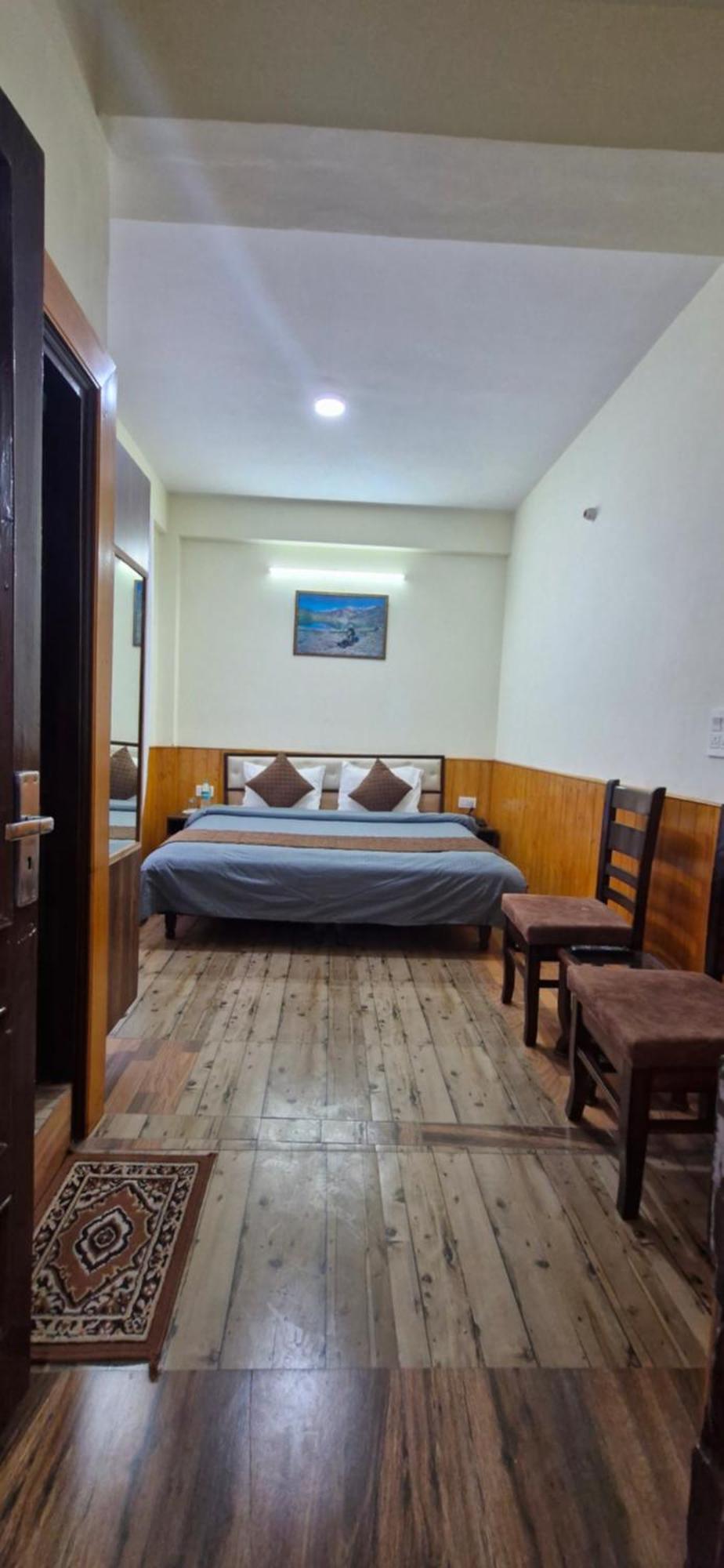Hotel White Villa Шимла Екстериор снимка